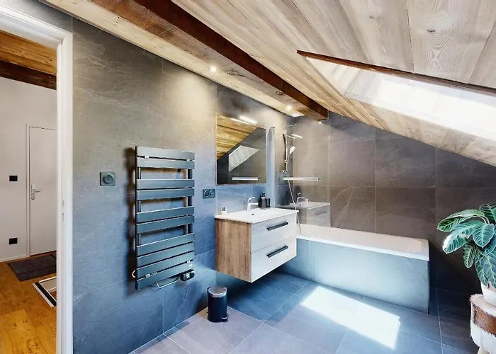 Nouveau ! Pied Des Pistes * Ла-Плань